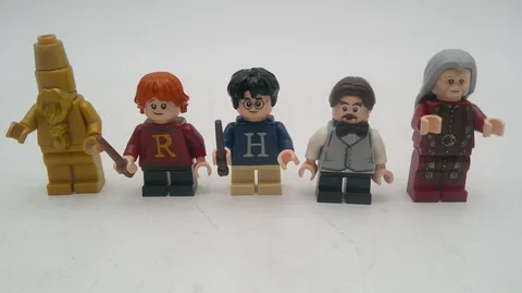 LEGO Harry Potter 75964 Advent Calendar Figures (Harry, Ron, Dumbledore, & More)