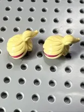 LEGO Minifigure Hair Ponytail Magenta Stripe Light Yellow 15427pb02 x2 Natasha