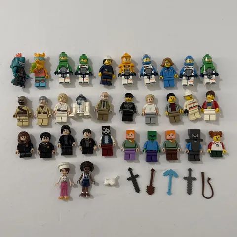 LEGO Minifigures Assorted Lot Of 32 - Minecraft, Star Wars, Harry Potter, City