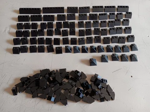 LEGO BULK LOT OF 160 BLACK 45° ROOF SLOPES BRICKS 2X1 2X2 2X3 2X4 2X8