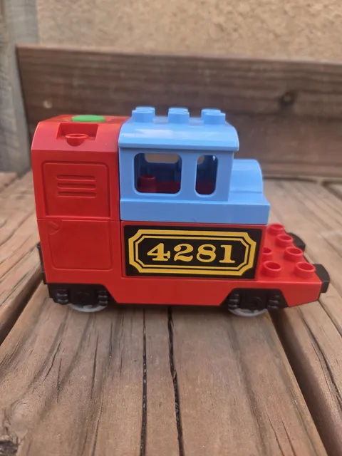 Lego Duplo Motorized Passenger Train Locomotive w/Sounds Red Engine Pieces Works