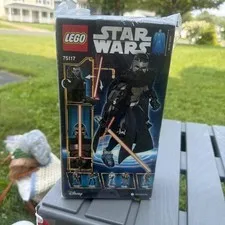 LEGO Star Wars Kylo Ren Buildable Figure (75117)