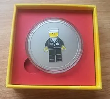 Lego coin Policeman -2025 Lego store Korea Silver membership, exclusive & rare!!