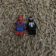 Lego Spiderman and Venom minifigures excellent condition