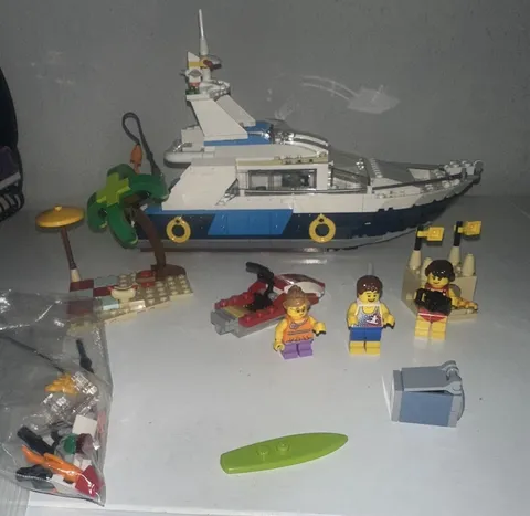 LEGO Creator 3in1 Cruising Adventures 31083 retired 100% complete all pieces
