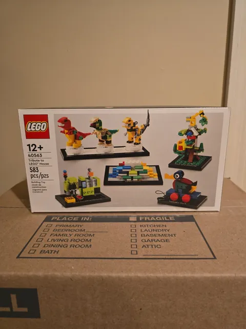 LEGO Promotional: Tribute to Lego House (40563)