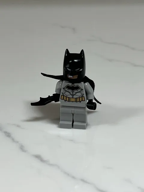 LEGO Batman DC Super Heroes Minifigure w/ Cape sh786 (76183)