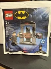 Lego 30726 Batman Bruce Wayne and the Batsuit Polybag Paper Bag New Sealed