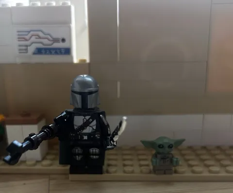 LEGO Star Wars New Armor Mandalorian Cape + Jetpack & Grogu w/Dark saber & Rifle