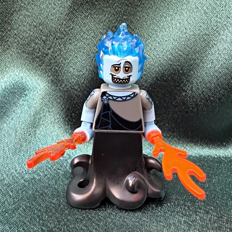 LEGO Minifigure Hades Series 2 Disney Collectables & Orange Flames 71024