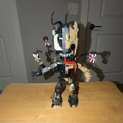 LEGO Custom Build Monster/Creature Figure Model Black/Tan Red Tongue