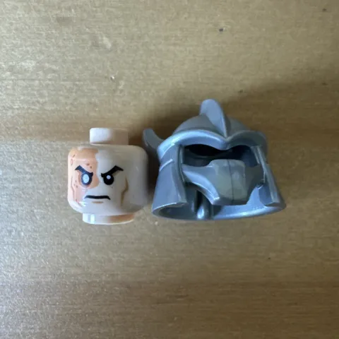 LEGO Shredder Minifigure Head + Helmet From 79101 Teenage Mutant Ninja Turtles