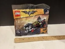 LEGO The LEGO Batman Movie: The Mini Ultimate Batmobile (30526-1)