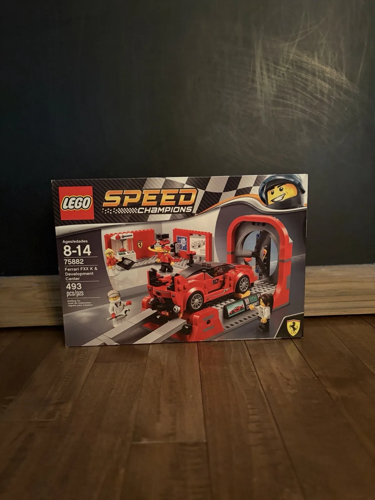 LEGO SPEED CHAMPIONS: Ferrari FXX K & Development Center (75882)