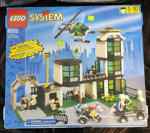 Lego System Classic City #6332 “Command Post Central” Police Station (1998)
