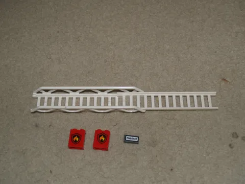 Lego City Fire Ladder Truck 60107 - replacement pieces 11299 15118 ladder