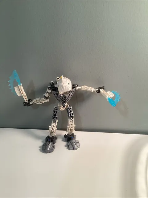 Lego Bionicle Toa Nuju Hordika  Not Complete