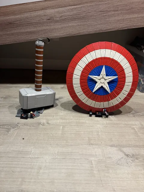 Lego Thor Hammer And Captain America Shield Set Number 76209 And 76262