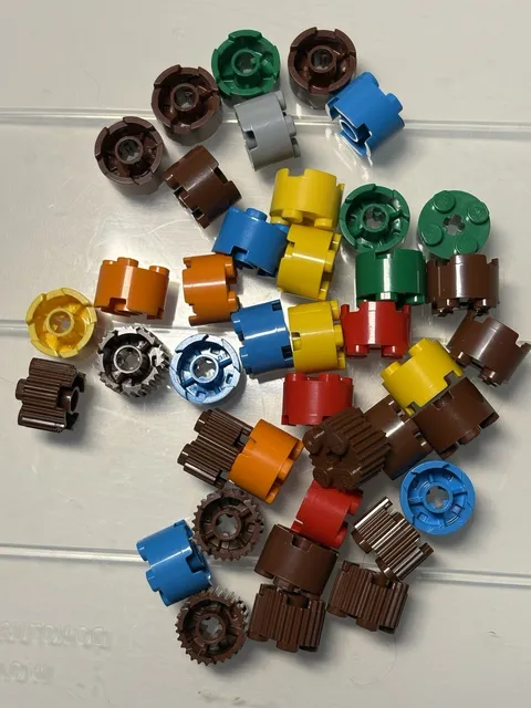LEGO Bulk Lot Round Bricks w/ Gear & Wheel Pieces, Multicolor Plastic