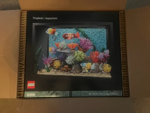 New Sealed LEGO Icons 10366 Tropical Aquarium Set Original Shipping Box