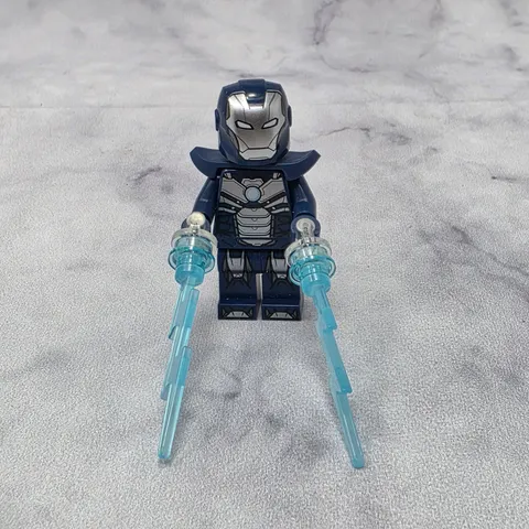 Lego Iron Man Tazer Armor Minifigure Marvel 76166