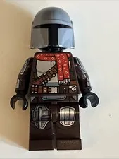 LEGO Minifigure The Mandalorian — Red Scarf Variant Holiday Christmas RS26