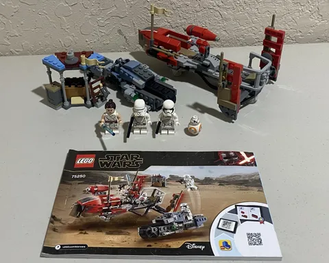 LEGO Star Wars: Pasaana Speeder Chase (75250) 100% Complete Adult Owned