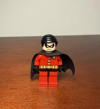 LEGO DC Super Heroes Robin Black Cape Minifigure 6860 6857 30166 (sh011)