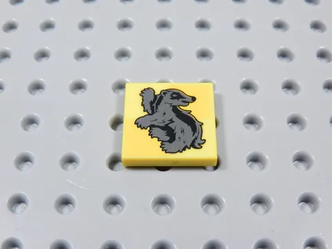 LEGO Harry Potter Yellow 2x2 Printed Tile Minifig Hufflepuff BQ