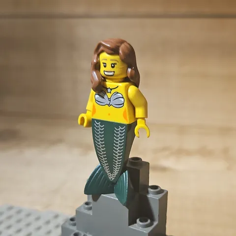 LEGO Minifigures Mermaid Minifigure Female w/ Brown Hair, Green Tail