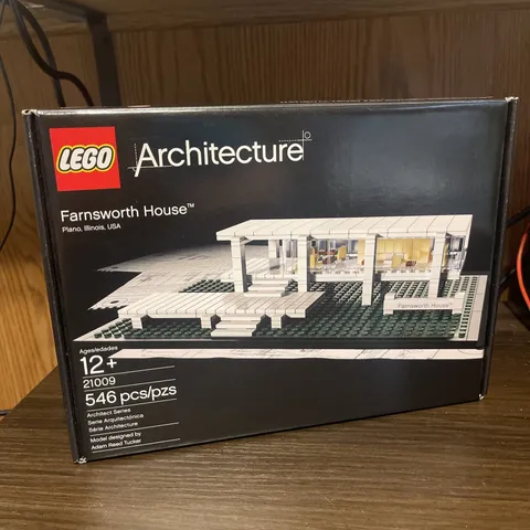LEGO Architecture Farnsworth House 21009 Retired Building Set 546 Pieces