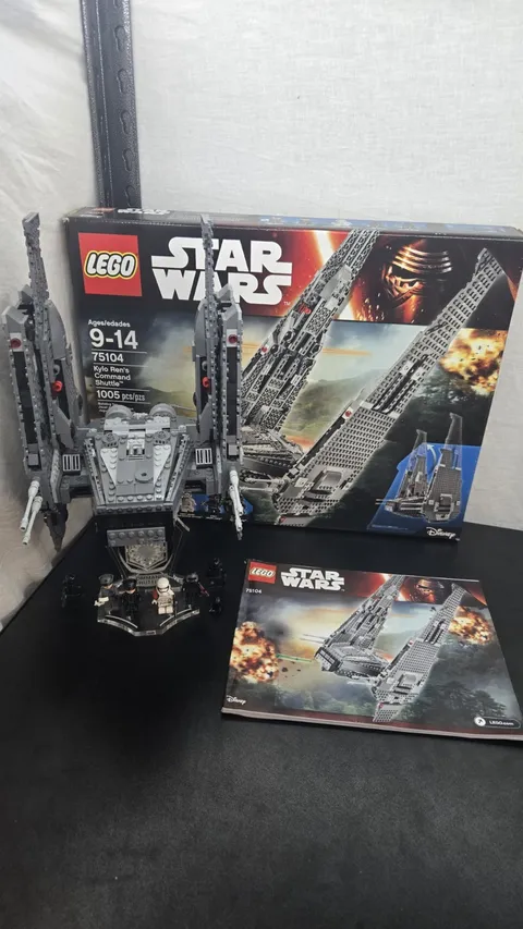 LEGO Star Wars 75104 Kylo Ren's Command Shuttle 100% Complete W Custom Stand 
