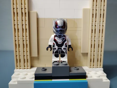 LEGO 76124 War Machine Buster Antman Minifigure + Hair Piece