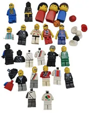 Vintage LEGO Minifigure Lot W/Accessories Parts Pieces 1990’s Hats Heads Bodies