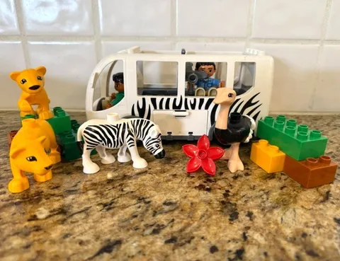 LEGO Duplo LEGOVille Zoo Bus Complete Set # 10502 - safari zebra, ostrich, lion