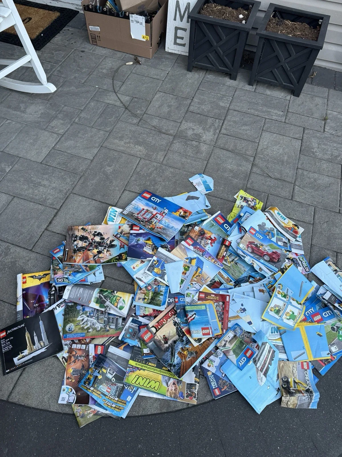 Lot of LEGO Instruction Manuals (City, Ninjago, Starwars, Lego Movie & More)