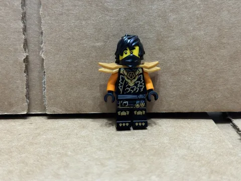 LEGO Minifigure - Ninjago - Cole - Dragons Rising - No njo1038 - QTY 1