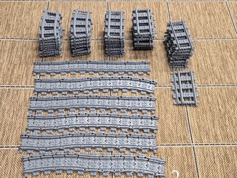 Lot of Lego train tracks 64022 (qty 66 Flex Track), 53401 (32), 53400 (Qty 20).