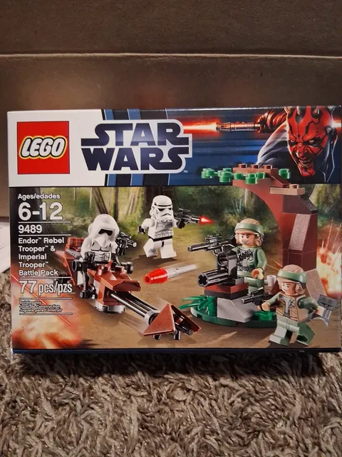 Lego 9489 Star Wars SEALED Set Endor Rebel Trooper And Imperial Battle Pack 