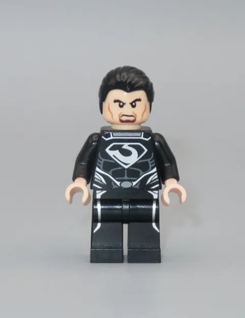LEGO Superman General Zod Armor minifigure 76002 Metropolis Showdown