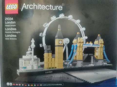 LEGO Architecture London Skyline Collection 21034 (468 pieces) *FREE SHIPPING*