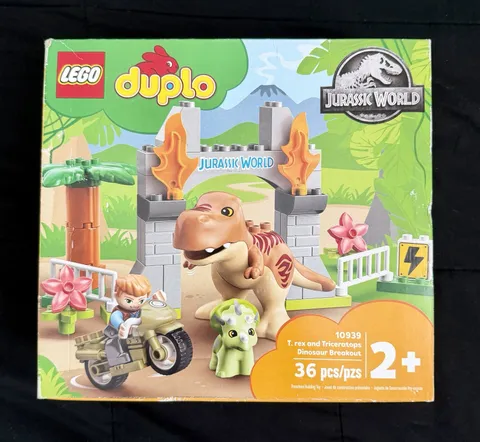 Lego DUPLO: T Rex & Triceratops Dinosaur Breakout - BRAND NEW SEALED - RETIRED💥