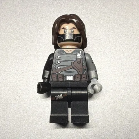 LEGO Winter Soldier Minifigure Marvel Super Heroes Gray Outfit Black Legs