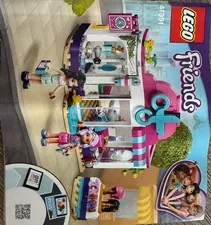 LEGO FRIENDS: Heartlake City Hair Salon (41391)