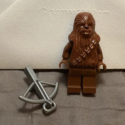 LEGO Star Wars Chewbacca Minifigure w/bow from set 7965