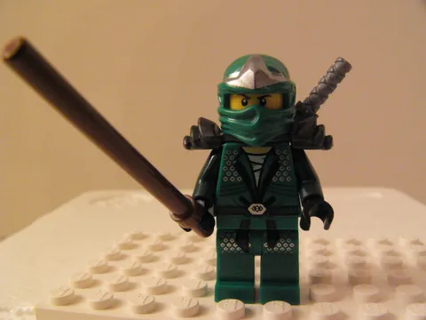 LEGO Ninjago Minifigure Lloyd from LEGO 9574 (with weapons-S), New