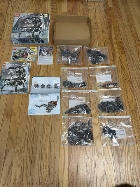 Vtg LEGO Technic 2000 Star Wars Destroyer Droid Set 8002
