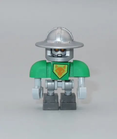 LEGO Nexo Knights Aaron Bot minifigures 70320