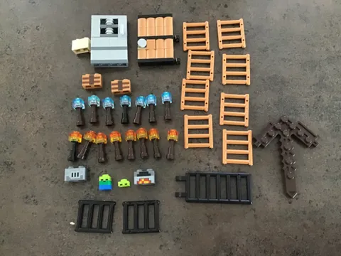 LEGO Minecraft pieces lot MC9