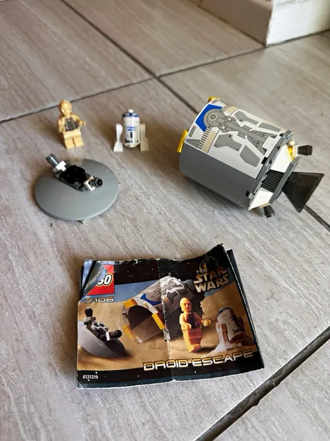VINTAGE LEGO Star Wars 7106 Droid Escape Complete w/Instructions R2-D2 C-3PO
